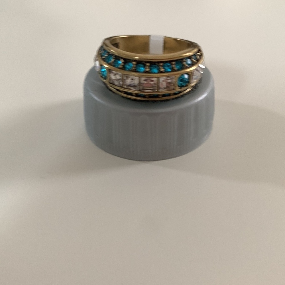Heidi Daus triple trio ring size 6